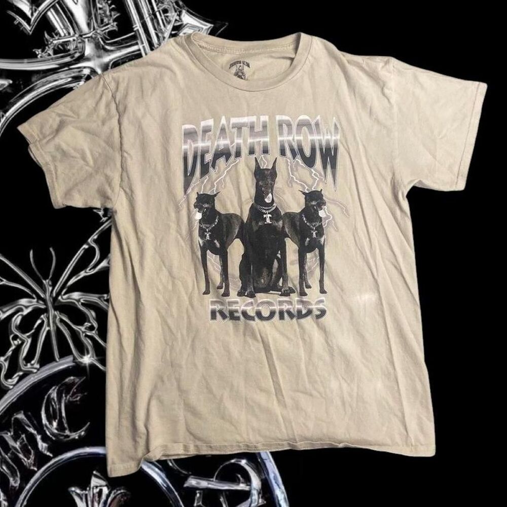 Unbranded Men's Cream and Tan T-shirt